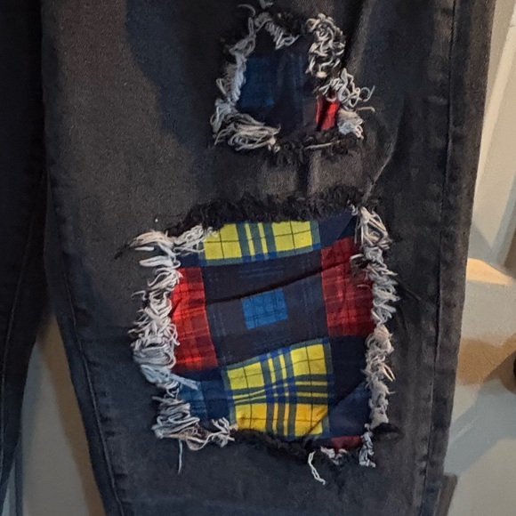 NWT Delia’s In This Moment Distressed Jeans - Picture 2 of 5